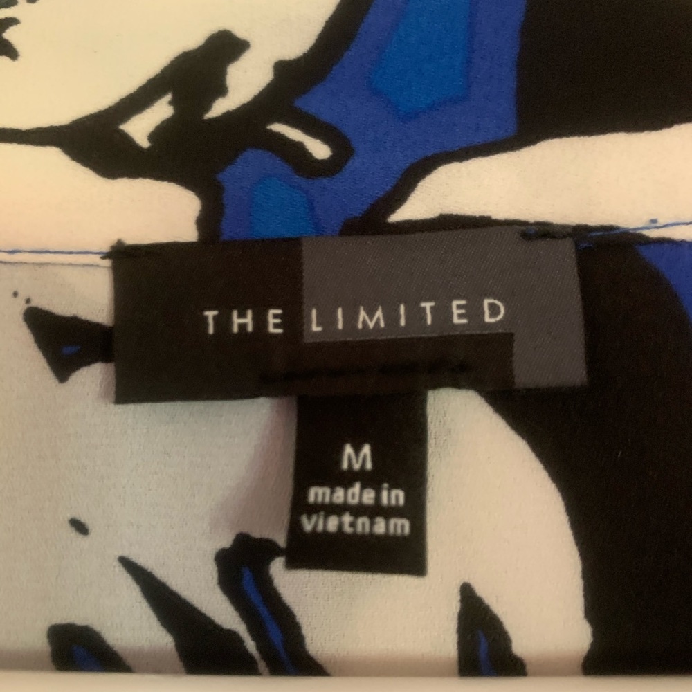LIMITED Blue and Black Flower Blouse - Picture 3 of 3